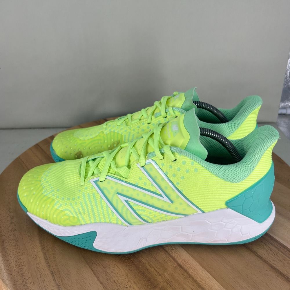 New Balance Fresh Foam Lav V2 Womens Tennis Shoes Yellow Green Size 12 Wide - Picture 3 of 8